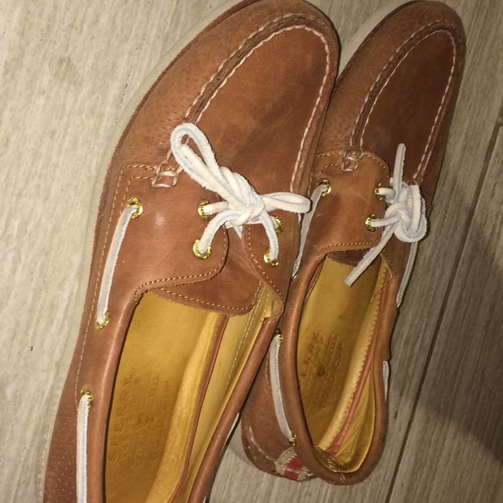 Sperry gold cup loafers